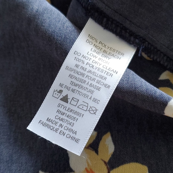 Monteau dress, lace detail, new without tags - Picture 8 of 8